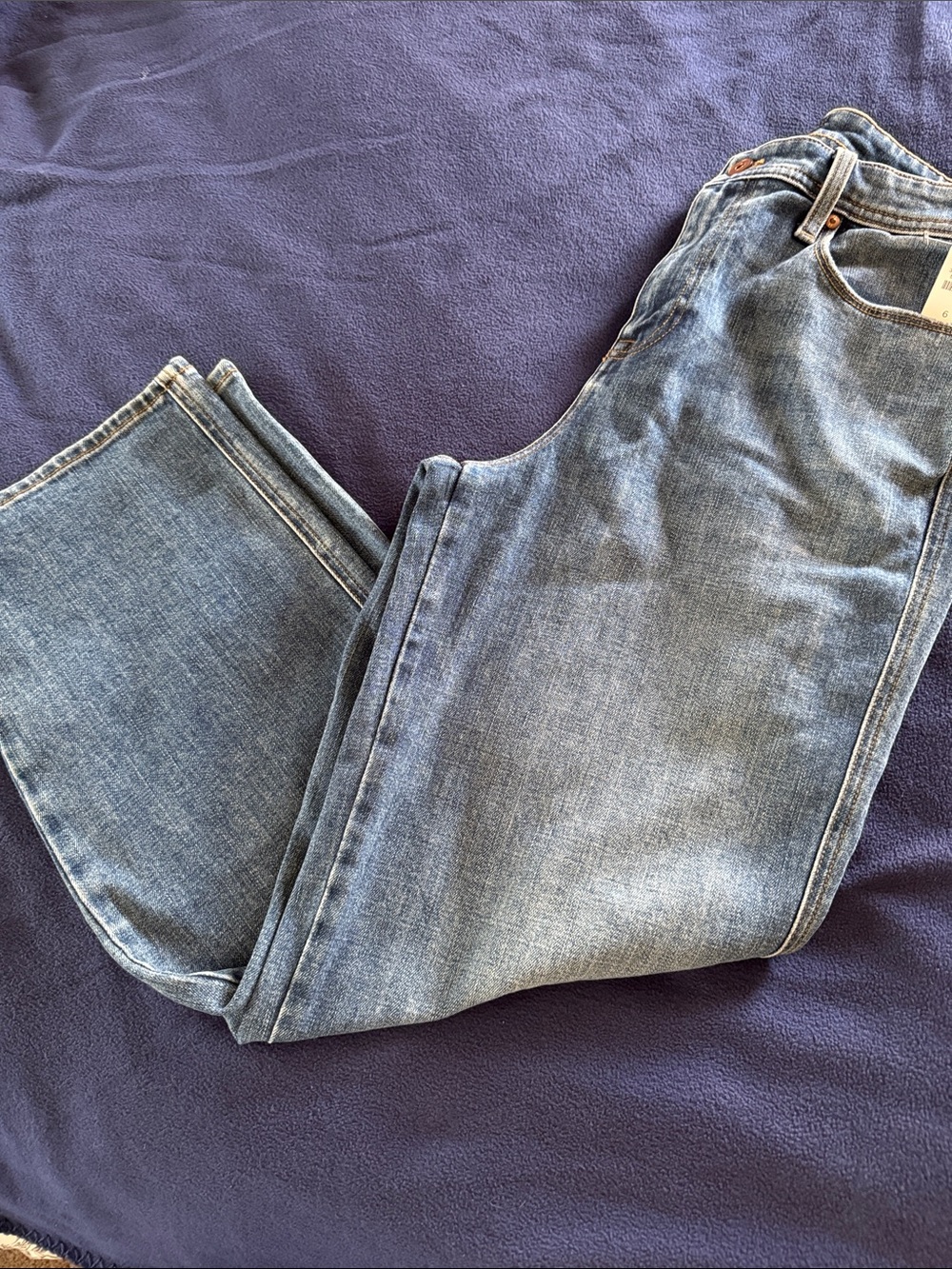 Talbots Women's Stovepipe Jean Straight Leg Jeans Crop Lengt in Medium Blue Wash